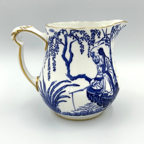 Blue & White Royal Crown Derby XII Mikado Mini Creamer - Repair - Picture 2 of 14
